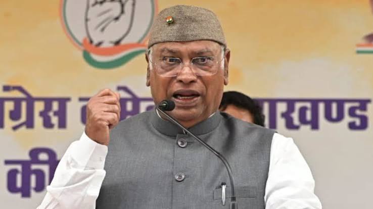 इस देश में दलितों के लिए कोई जगह नहीं', हल्द्वानी के रामलीला मैदान के शुद्धिकरण को लेकर बोले खड़गे; जेपी नड्डा ने जताया खेद- There is no place for Dalits ...