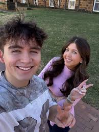 Kate Cheek (@Kate.cheek), a Fulbright College biology and psychology major,  is currently in the course "Medical Diagnostics" with @disabroad in  Stockholm! So far, she has learned a lot about herself, other cultures,