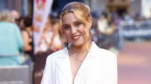 La nueva vida de Ana Garcés tras la muerte de Jana Expósito en 'La Promesa':  nuevos proyectos y rumores sobre un explosivo romance