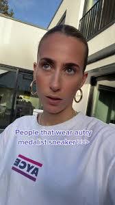 Lisa Autry's Instagram, Twitter & Facebook