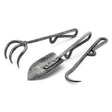 These Are A Great Idea For Garden Tools Gardeningtools Gartenwerkzeug Schmieden Werkzeug