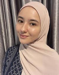 Pergh sedapnya suara, dia tapau habis macam single sendiri.. ”