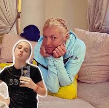 Балерина анастасия волочкова впервые рассказала о своем новом избраннике. Iz Devochki V Elegantnuyu Ledi Kak Sejchas Vyglyadit Povzroslevshaya Doch Anastasii Volochkovoj