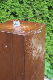Wasserspiel Brunnen Cortenstahl Saule Wasser Im Garten Brunnenschmiede De Http Brunnenkonig De De Wasserspiel Kp Wasser Im Garten Gartenbrunnen Cortenstahl