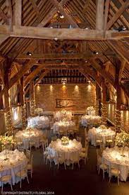 Beau Chateau Avec Decoration De Noel Rustic Wedding Decor Castle Decor Farmhouse Wedding