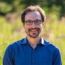 Justin Kee's Instagram, Twitter & Facebook