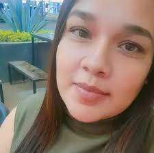 Buenos días busco quien realiza vasos personalizados