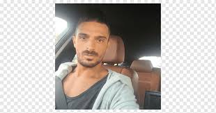 Moundir zoughari est né le 4 septembre 1973 à paris, d'origine espagnole par sa mère et algérienne par son père. Moundir Zoughari Moundir Et Les Apprentis Aventuriers W9 Television Show Avenue Manon Julien Television Car Vehicle Png Pngwing