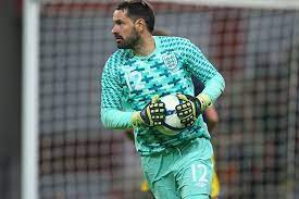 Scott paul carson (born 3 september 1985) is an english professional footballer who plays as a goalkeeper for premier league club manchester city, on loan from derby county of the championship. 15 Worst Ever England Players Page 6
