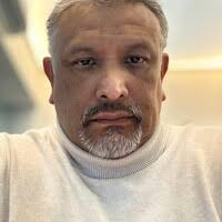 10400+ "Rafael López