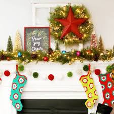 What is the price range for christmas ornaments? 30 Festive Christmas Mantel Ideas How To Style A Holiday Mantel