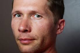 How To Get Your Subject To Act Naturally