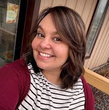 One of my lifelong besties got a BIG chop and some added dimension and is  looking oh so sunkissed 🌞