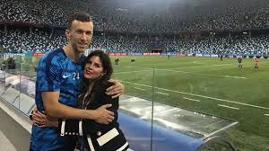 The family tragedy forced robert to man up very early. Robert Lewandowski Wife Anna Lewandowska