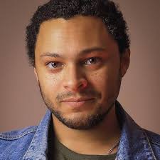 The Comedian: A Tragedy Play in Two Acts eBook : Hinchen, Gordon:  Amazon.com.au: Kindle Store