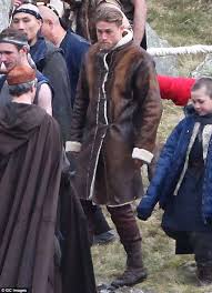 Charlie Hunnam Films Scenes For Knights Of The Roundtable King Arthur Charlie Hunnam Charlie Hunnam King Arthur Charlie