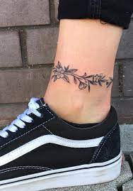 Hottest Y Simple And Small Flower Tattoo Ideas On Foot For Woman Small Girl Tattoos Tattoos Small Flower Tattoos