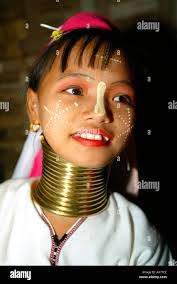 Karen Wasser's Instagram, Twitter & Facebook