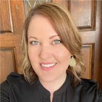 Nicole Vadnais's Instagram, Twitter & Facebook