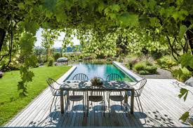 Wie gut, dass es kleine helfer gibt, die uns die gartenarbeit gerne abnehmen! Garten Des Jahres Grimm Fur Garten Naturpools Und Landschaftsbau