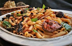 Nuestro chef está usando su magia para cocinar los macarrones boloñesa con queso más ricos posible, pero no sabe en que orden deben ir los ingredientes. Macarrones Con Setas La Pasta Mas Facil Y Otonal Atable Es