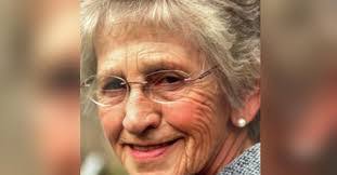 Sonja Hansen's Instagram, Twitter & Facebook