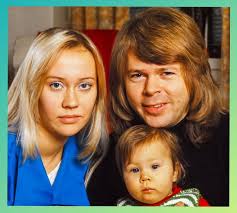 AGNETHA FALTSKOG AND BJORN WITH THEIR DAUGHTER #musician #music #artist  #musica #musiclovers