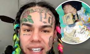 Fresh out of prison and in home confinement, rapper tekashi69 destroyed the instagram live viewership record, as two million users watched him sound off, diss the haters and promote a new song. Tekashi 69 Breaks Instagram Record With 2m Viewers Of His Livestream After Release From Jail Daily Mail Online