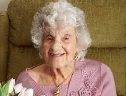 Stuart Noakes's Instagram, Twitter & Facebook