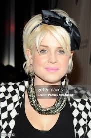 124 Alice Osborne Stock Photos, High-Res Pictures, and Images