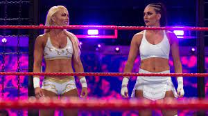 The Fishbulb Suplex In 2020 Women S Wrestling Wwe S Wrestling Wwe