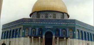 من المعروف ان المسجد الاقصي يعتبر من اكثر الاماكن قدسيه لدي المسلمون. ÙƒØ±Ù…Ø© Ù‡Ø´Ø§Ù… Ø§Ù„ÙØ±Ù‚ Ø¨ÙŠÙ† Ø§Ù„Ù…Ø³Ø¬Ø¯ Ø§Ù„Ø£Ù‚ØµÙ‰ ÙˆÙ‚Ø¨Ø© Ø§Ù„ØµØ®Ø±Ø© ÙŠ Ø­Ø¸Ù‰ Ø§Ù„Ù…Ø³Ø¬Ø¯
