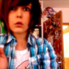 Samira Dean (@SammyDdean)