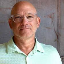 Scott Shade's Instagram, Twitter & Facebook