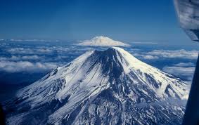 A Riveting View Of Mount St Helens St Helens Volcano Pictures Ocean And Earth