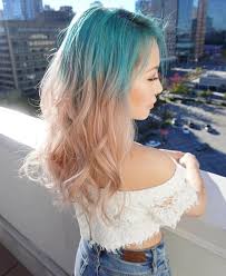 There is a general view that ombre hair is only for long hair and you can't have ombre hair color if you have short hairstyle. 75 Strikingly Beautiful Ombre Hairstyles With Pictures