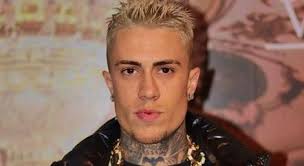 Mãe de MC Daniel libera R$ 100 mil reais para funkeiro gastar na Europa e  revela: “Ela que manda”