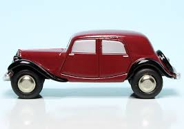 ادفع ربع القيمة 27.50 sar اليوم وقسم الباقي على 3 دفعات شهرية. Schuco Piccolo 450500600 Citroen Traction 11b Dark Red Black Model Building Hobbies Maidaan Net