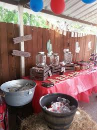 Amazing vintage chairs with wild western atmosphere. Pin By Isabel Lozano On Cowboy Western Theme Birthday Party Western Theme Party Western Theme Party Decorating Ideas Cowboy Party Decorations