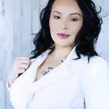 Petra Ocampo's Instagram, Twitter & Facebook