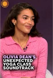 Olivia Dean Surprised at Yoga Class in Brooklyn