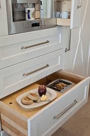 Houzz Tour One Beach Cottage Hold The Cute Kitchen Space Savers Kitchen Drawers Kitchen Storage