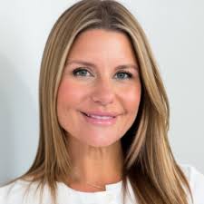 Last month marked my last one at Philips after 11.5 years. During my tenure  I saw Philips evolve from an industrial conglomerate to a healthtech  business, which led to meaningful people &