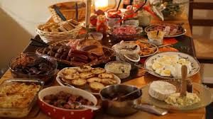 The word 'christmas' conjures up happy images of gifts, a lavish spread of delectable food. Traditional English Christmas Foods Feast