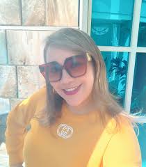 Feliz día Mujeres 👋 hijas, madres, hermanas, amigas, trabajadoras, en fin  una cantidad de actividades que tenemos a diario y siempre vamos por más  💪🥰 ¿Es así o no mujeres? 😉 #sonriesiempre . #felizdiadelamujer