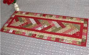 Val Laird Christmas Christmas Table Runner Pattern Table Runner Pattern Christmas Table Runner
