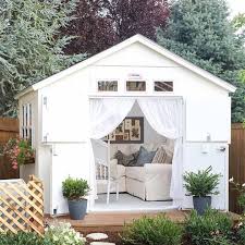 10 She Shed Ideen Das Gartenhaus Fur Die Frau Hinterhof Ruckzug Hintergarten Schuppen Ideen