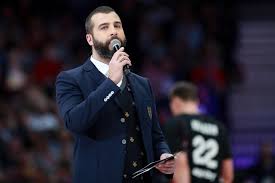 Ivan urgant is on facebook. Ivan Urgant Budet Vedushim Na Matche Zvyozd Edinoj Ligi Vtb Chempionat