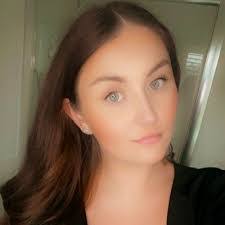 Jessica Dodd's Instagram, Twitter & Facebook