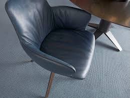 Zyba high sessel mit hocker drehbar. Kollektion Bert Plantagie